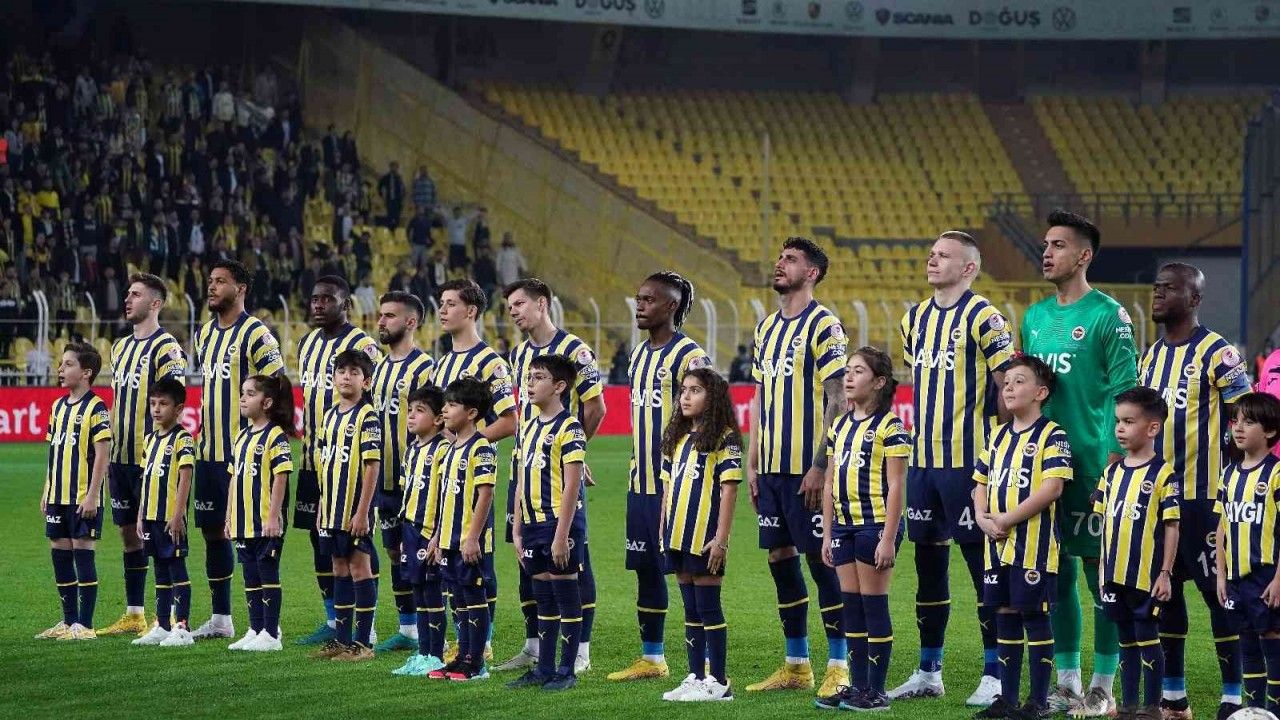 Fenerbahçe’de 3 değişiklik