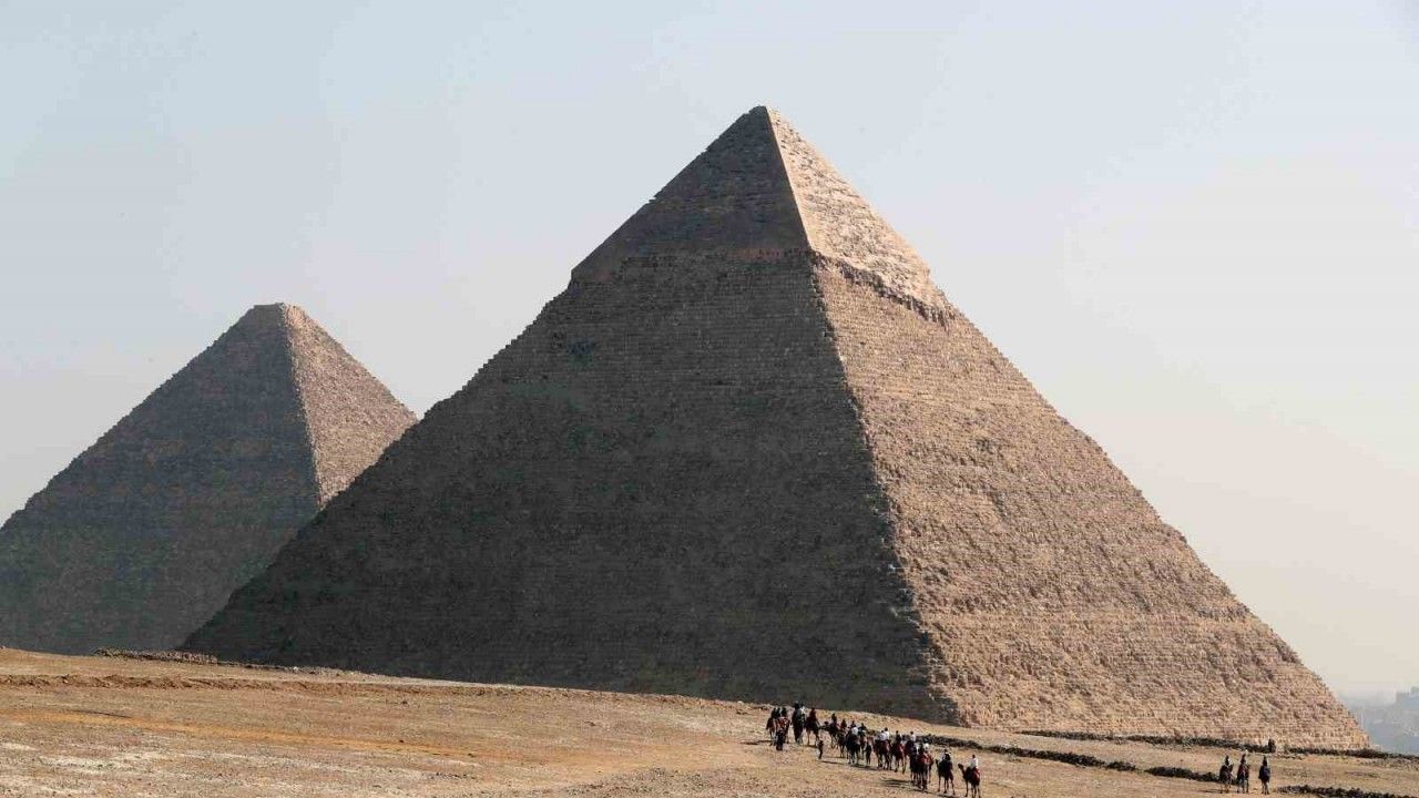 Mısır’daki Büyük Piramit’te 9 metre uzunluğunda gizli bir koridor keşfedildi