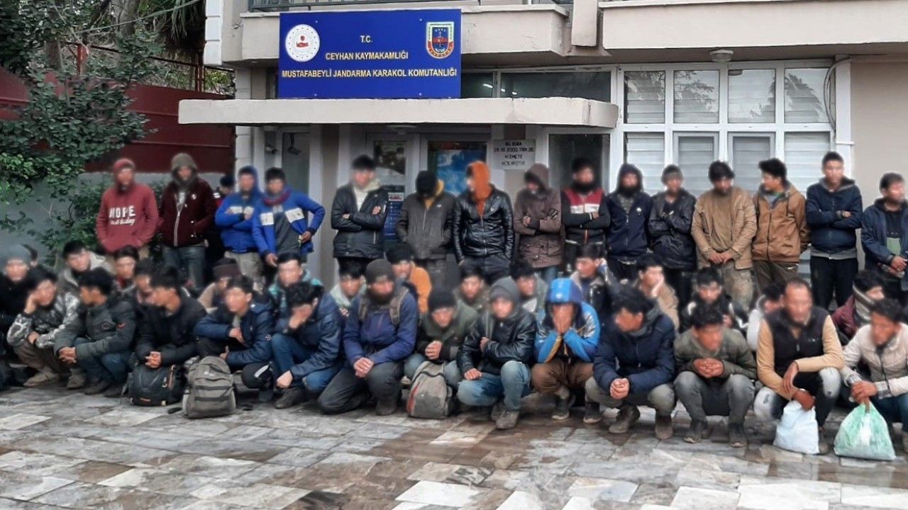 Adana’da 59 düzensiz göçmen yakalandı