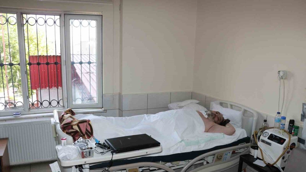 Kahramanmaraş’ta 19 yıldır bir yatak hayatı oldu, depremden sonra evden bile çıkamadı
