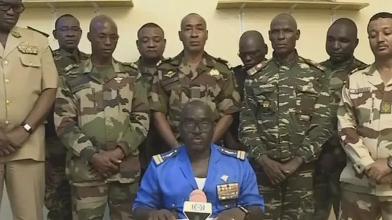 Nijer’den Fransız Büyükelçiye 48 saat süre