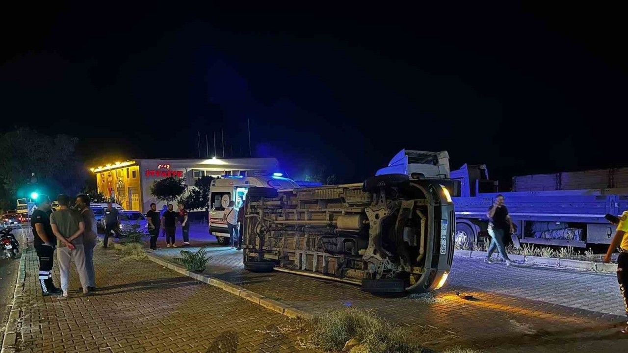 Nevşehir’de servis minibüsü devrildi: 2 yaralı