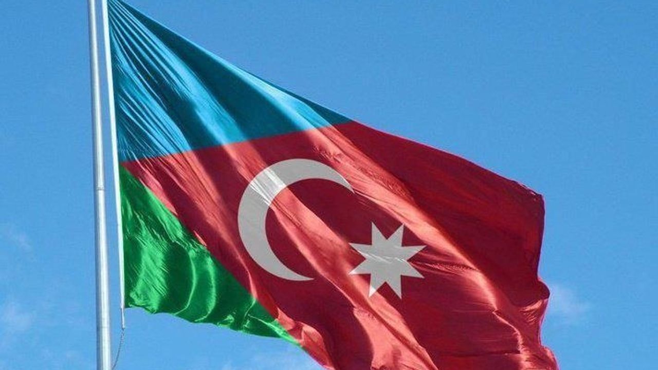 Güney Azerbaycan Türkleri, 30 Ağustos Bayramımızı kutluyor!