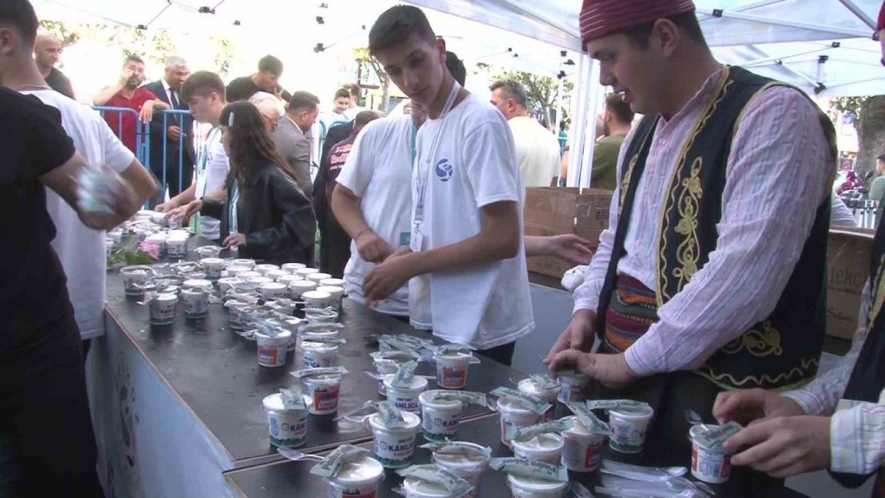 Boğaz’da bir lezzet klasiği: “7. Beykoz Kanlıca Yoğurt Festivali” başladı