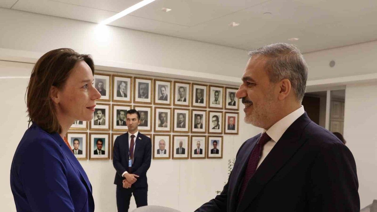 Dışişleri Bakanı Fidan, Hollandalı mevkidaşı Slot ile görüştü