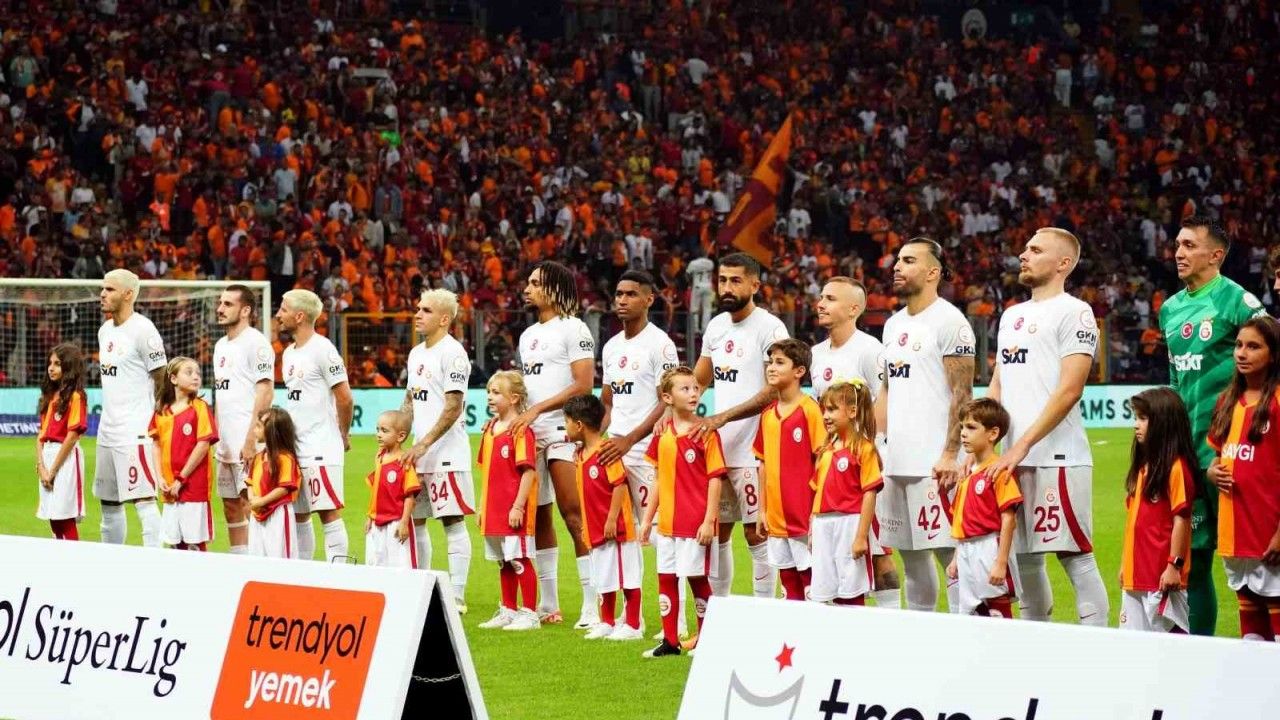 Galatasaray, Süper Lig’deki yenilmezliğini 10 maça çıkardı