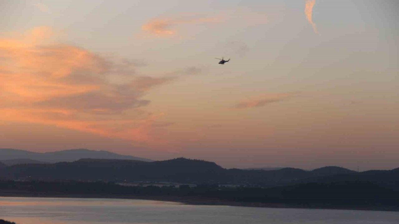 İzmir’de düşen helikopterdeki 3 kişiyi arama çalışmaları sürüyor