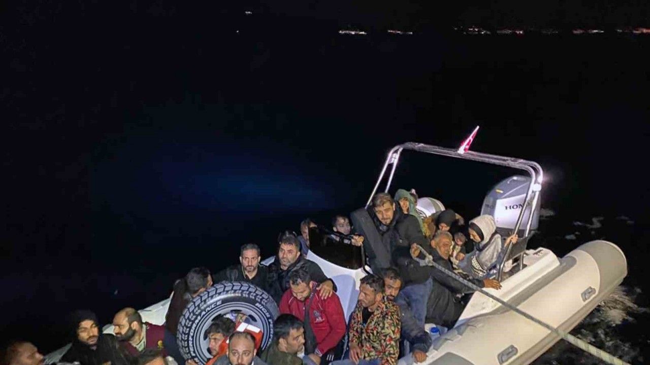 Ölümüne kaçan göçmenler Sahil Güvenliğe takıldı