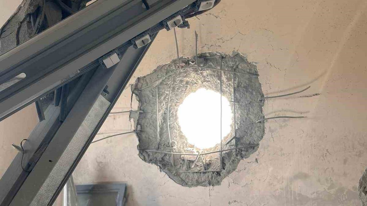 Türkiye-Filistin Dostluk Hastanesi İsrail saldırısında büyük hasar aldı