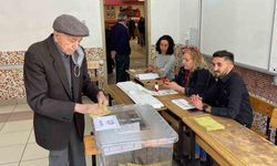 Konya’da oy kullanma işlemi başladı
