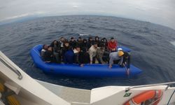 Türk kara sularına geri itilen 24 düzensiz göçmen kurtarıldı