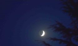 Ahlat’ta ‘Yeni Ay’ hayran bıraktı