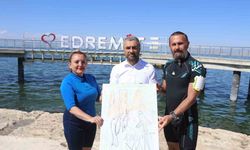 Van Gölü’nün derinliğinde resim çizimi