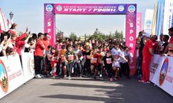Kayseri'de bin kişilik Cumhuriyet koşusu