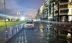 Fırtınanın vurduğu İzmir’de çalışmalar gece de sürüyor