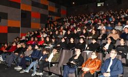 Alaşehir’de ’Atatürk’ filmine büyük ilgi