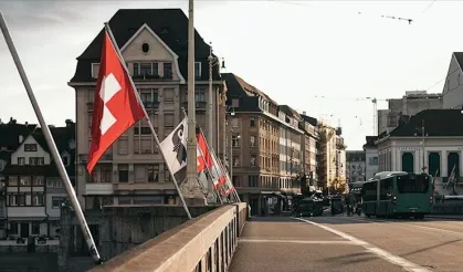 İsviçre’de bandrol, barkod ve güvenlik mürekkebi skandalı