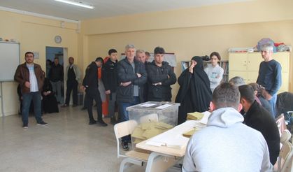 Türkiye’nin en az nüfuslu ili Bayburt’ta oylar heyecanla kullanılmaya başladı