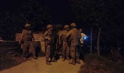 Polisi bıçaklayan şahsa Özel Hareket ve JASAT destekli operasyon