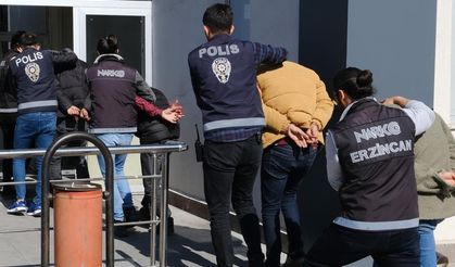 Erzincan’da kaçakçı 35 kişi ile 9 düzensiz göçmen yakalandı
