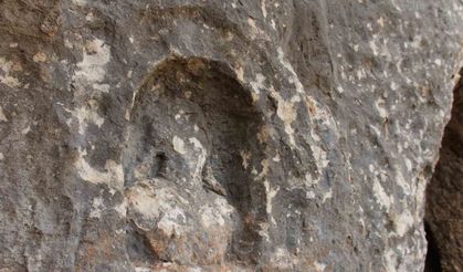 Perre Antik Kent’teki saha taramasında ilginç mezar kabartmaları ortaya çıktı
