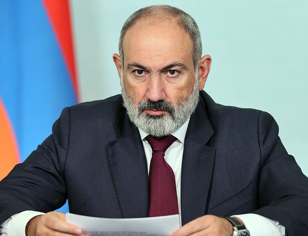 Fransa Ermenistan’a askeri teçhizat göndereceğini açıkladı