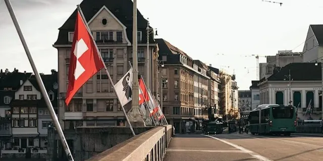 İsviçre'de acil servislerin kapasite sorunu krize dönüştü