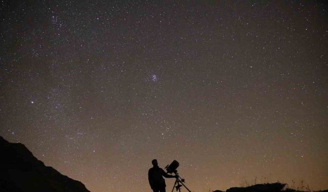 Bitlis’te uzay meraklıları ’Orionid meteoru’nu gözlemledi