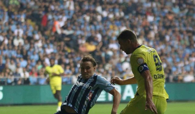 Trendyol Süper Lig: Y. Adana Demirspor: 0 - Fenerbahçe: 0 (İlk yarı)