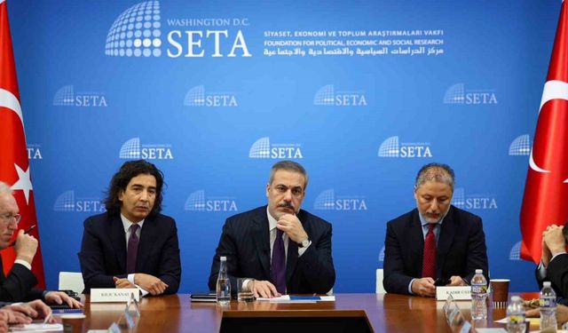 Dışişleri Bakanı Fidan, ABD’de SETA Vakfı’nı ziyaret etti