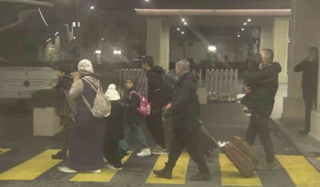 Gazze’den 130 Türk vatandaşı İstanbul’a getirildi