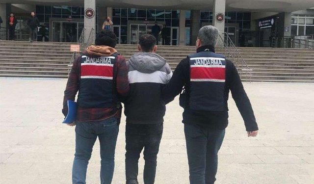 Edirne'de 2 terörist yakalandı
