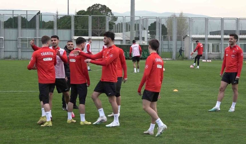 A Milli Futbol Takımı, Hırvatistan maçının hazırlıklarını Bursa’da sürdürdü