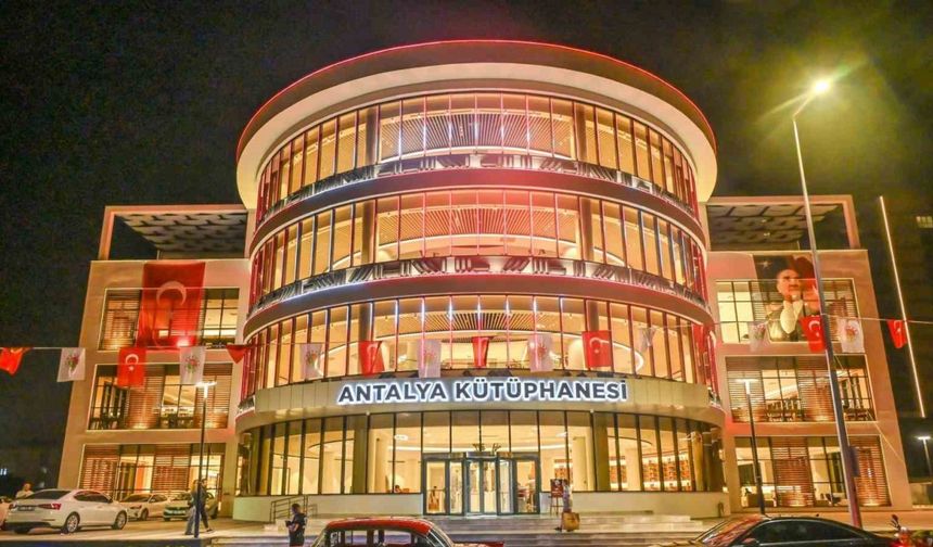 Antalya’nın dev kütüphanesi açılış için gün sayıyor